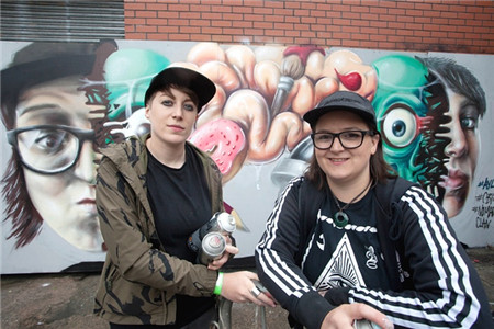 欧洲最大街头艺术节展示城市色彩